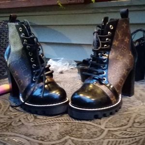 Gucci heeled boots
